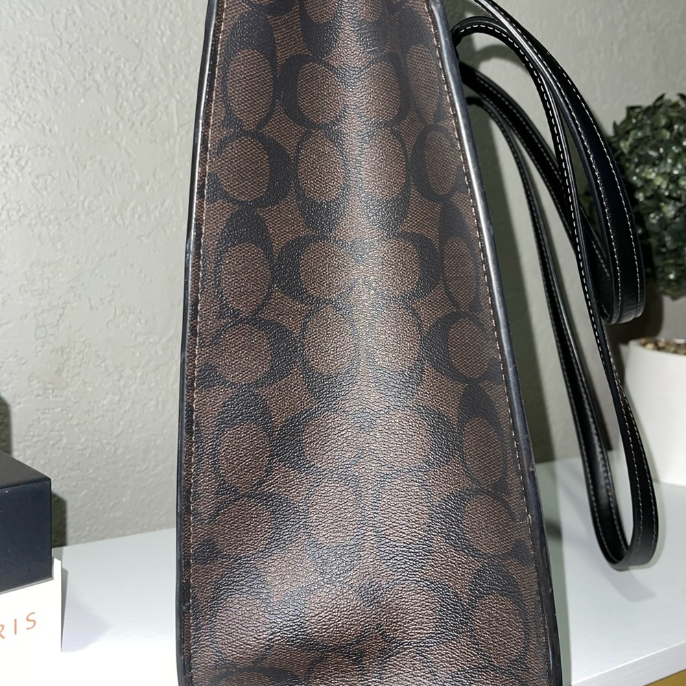 Coach Nina Tote Bag In Signature Canvas - Picture 14 of 14